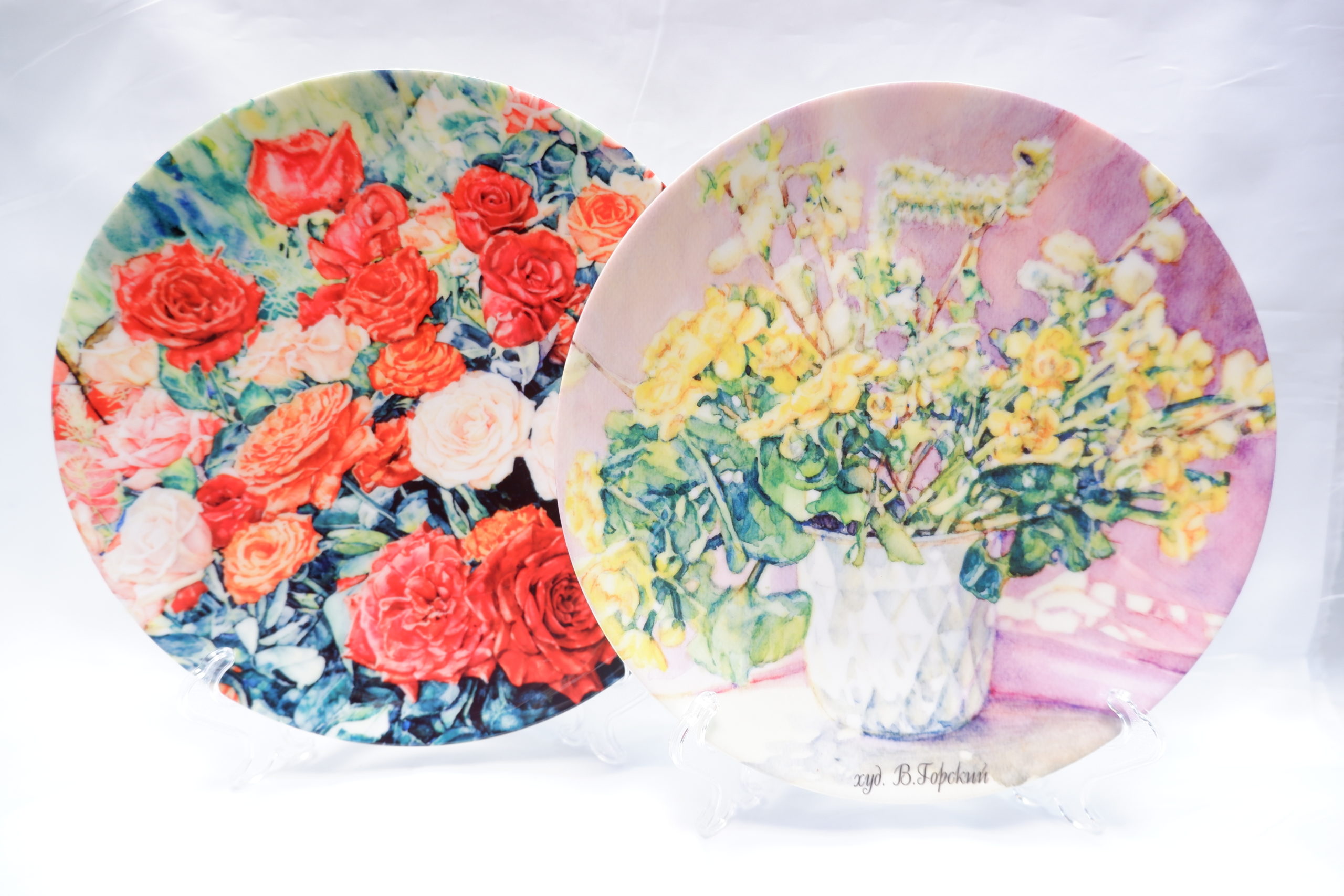 Тарелки с цветами, художник Горский
